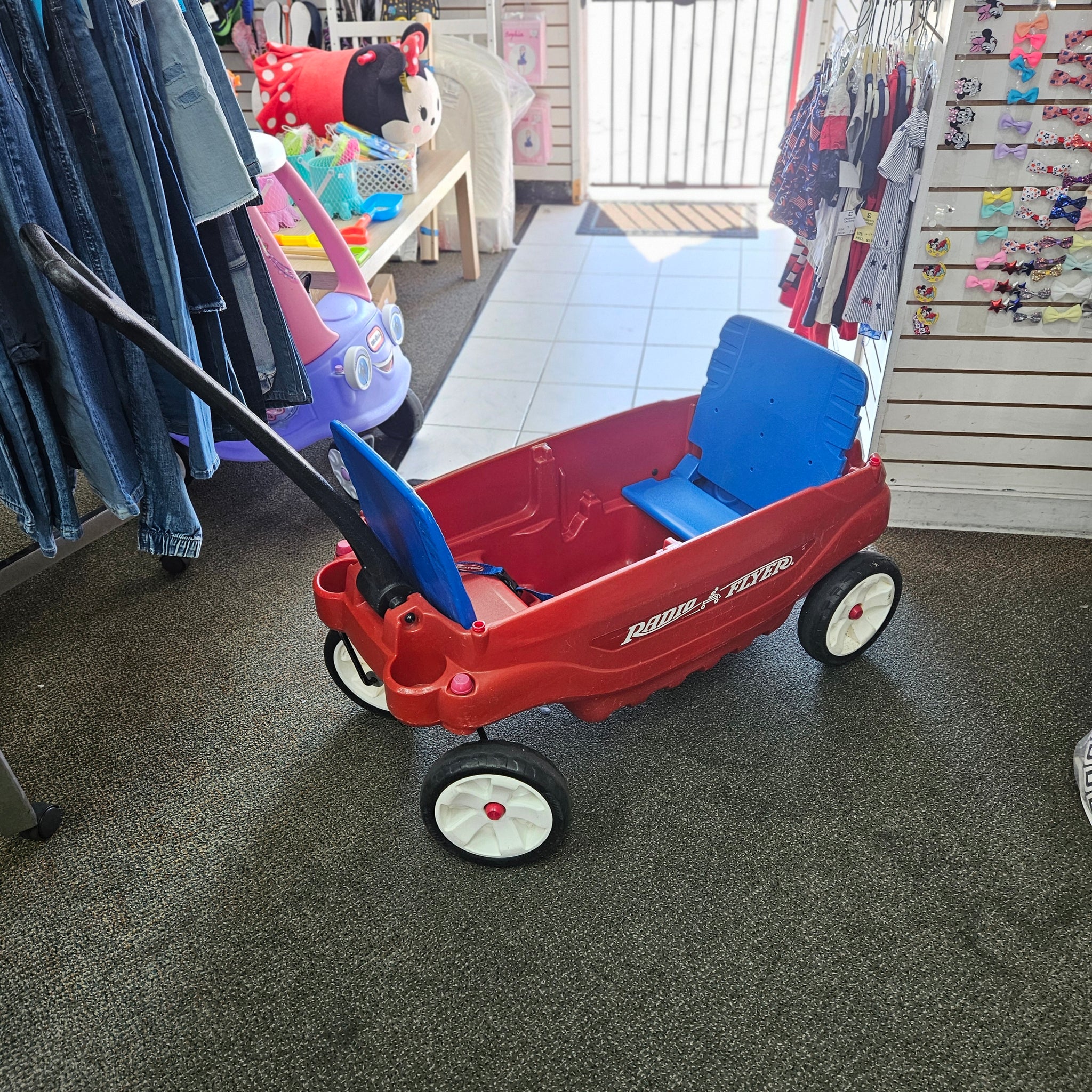 Radio flyer wagon blue seats online